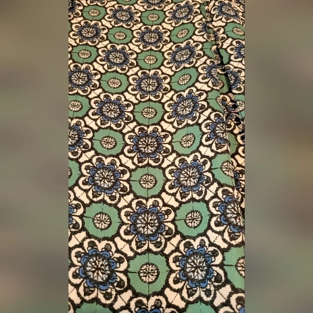 Nine West Sleeveless Tank - Picture 4 of 4